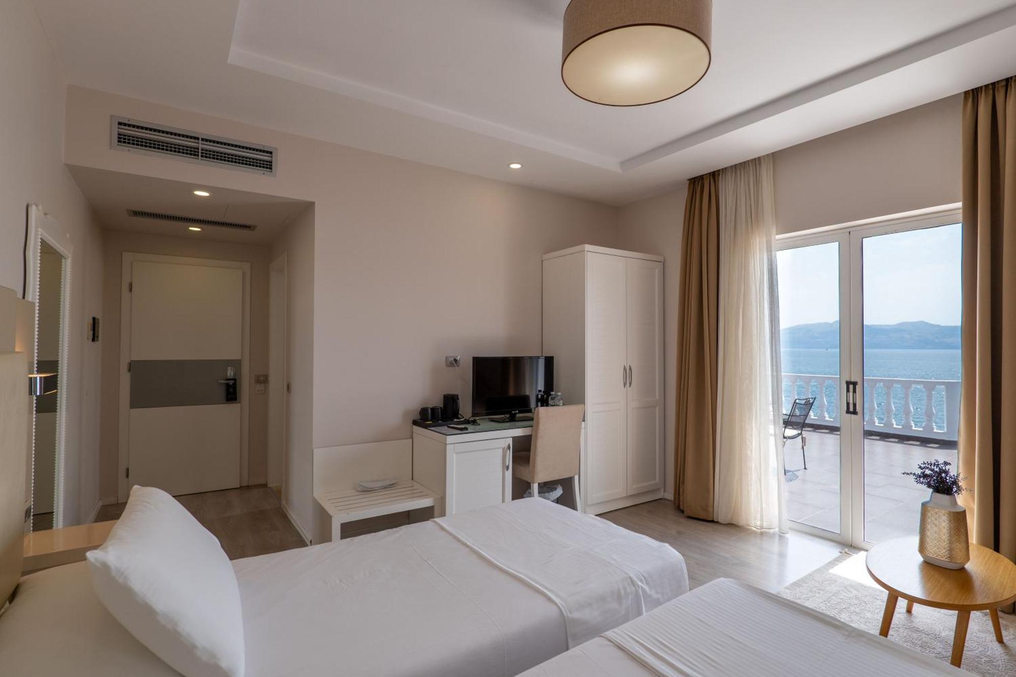 Hotel Sejko Sarandë Exterior foto