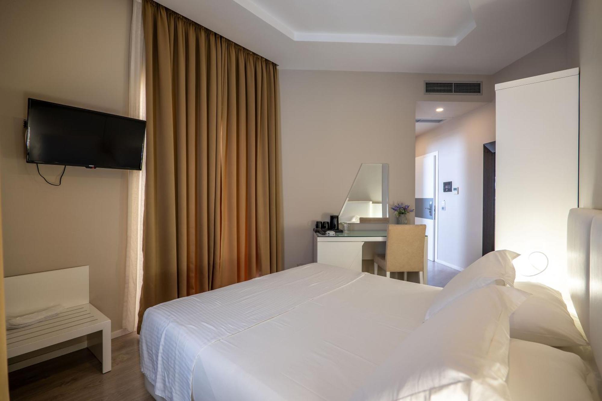Hotel Sejko Sarandë Exterior foto